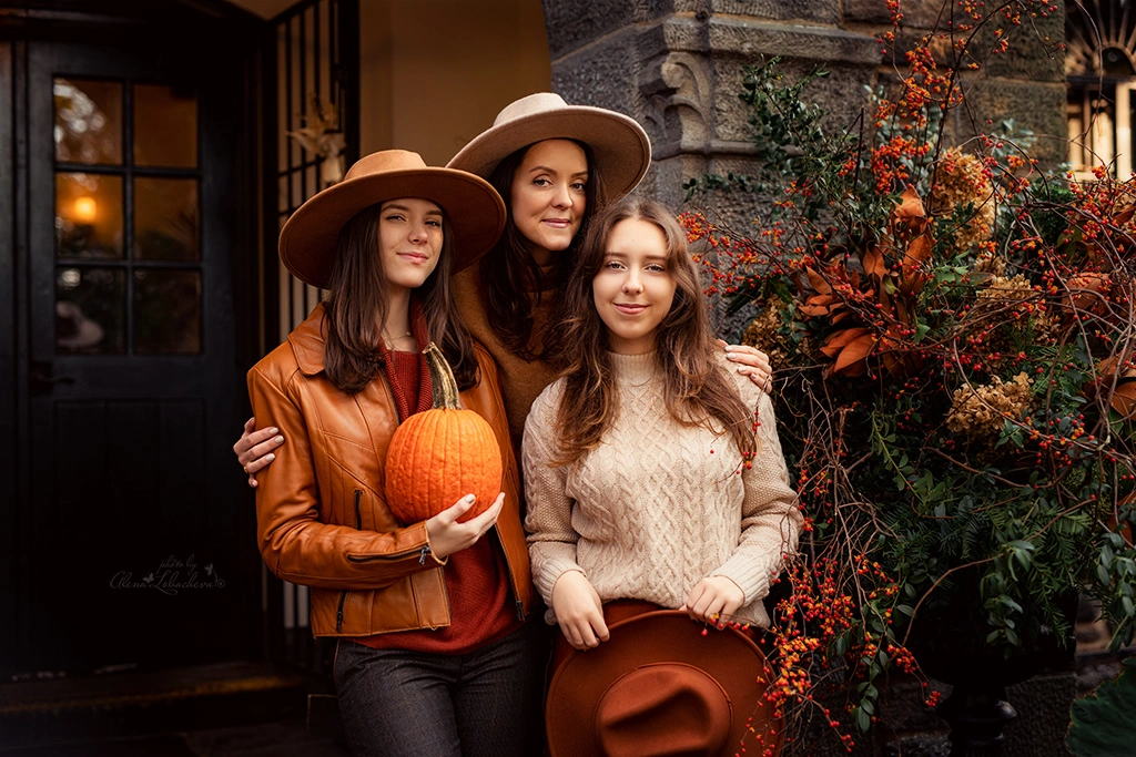Fall session in Fort Tryon Park, NYC — view 2