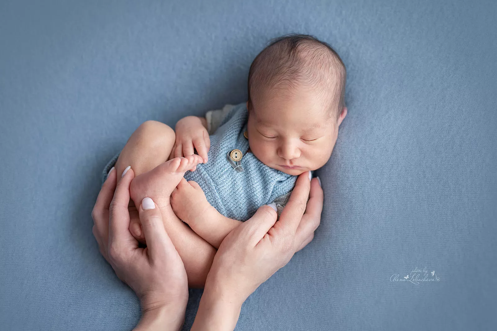 Newborn portrait by Alena Lobacheva in Charlotte, NC